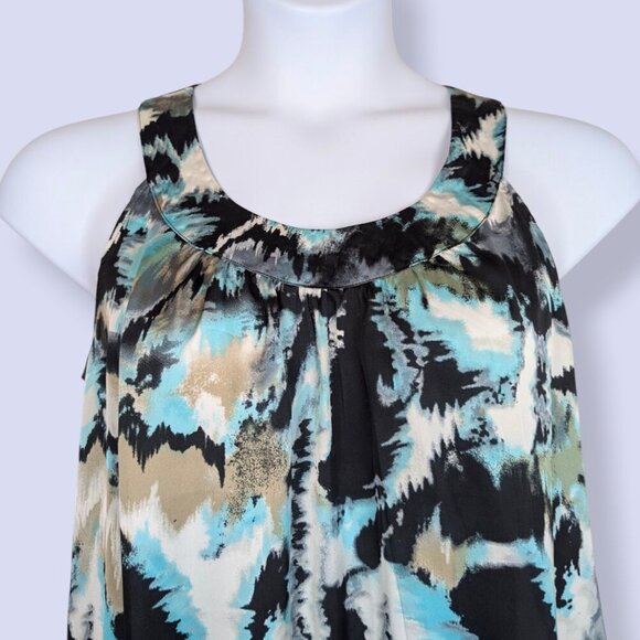 Larry Levine Sleeveless Flowy Top - Picture 3 of 7